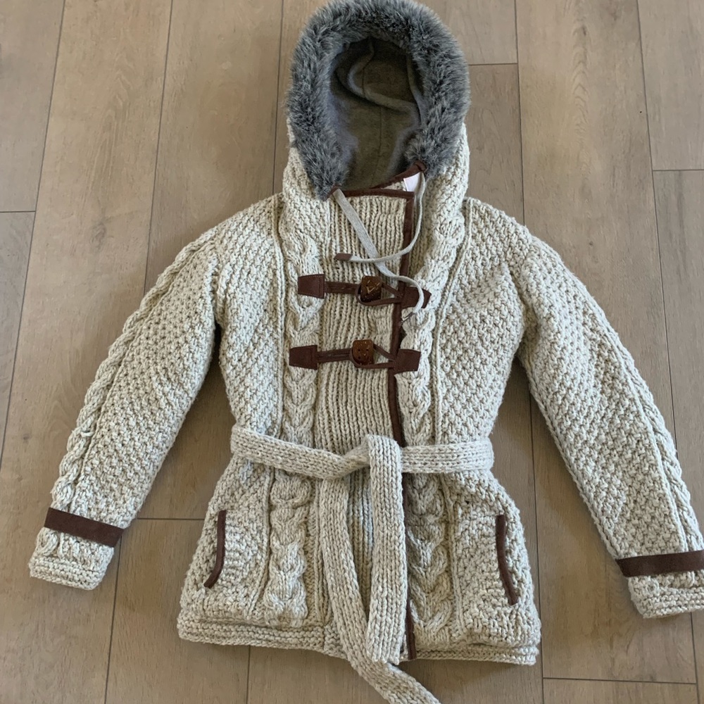 Urku jacket size small